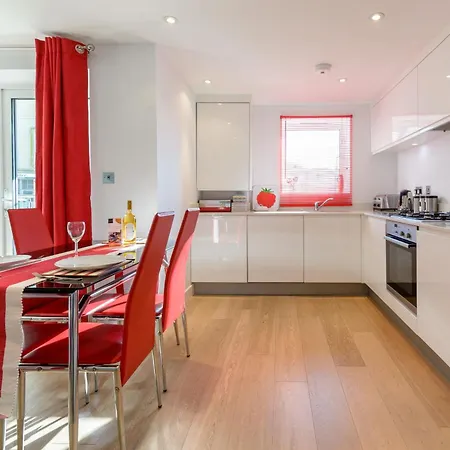 1 Ocean Gate In Newquay *